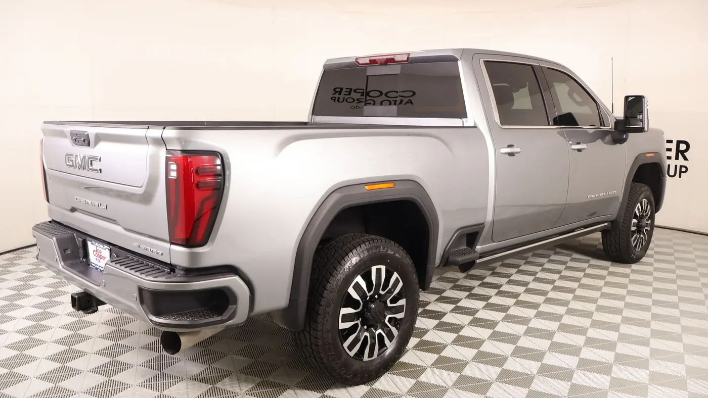 2025 GMC Sierra 2500HD Denali Ultimate