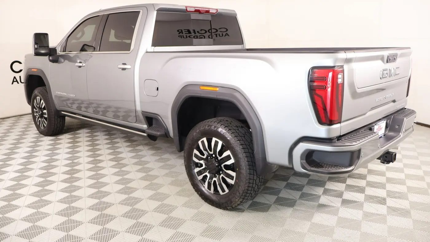 2025 GMC Sierra 2500HD Denali Ultimate