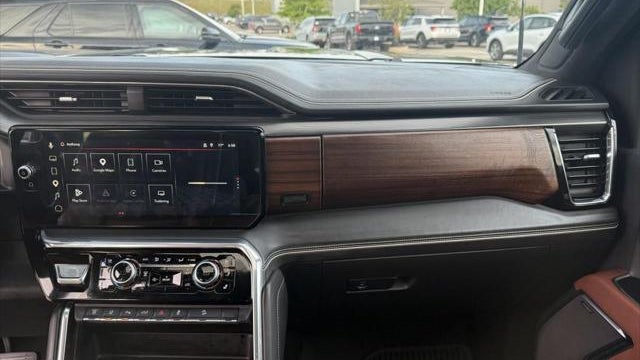 2025 GMC Sierra 2500HD Denali Ultimate