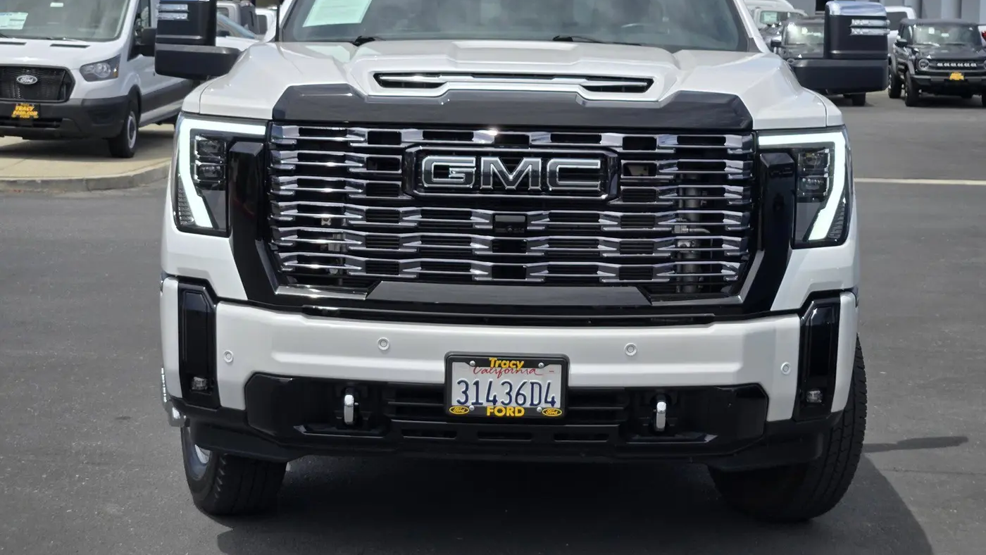 2025 GMC Sierra 3500HD Denali Ultimate
