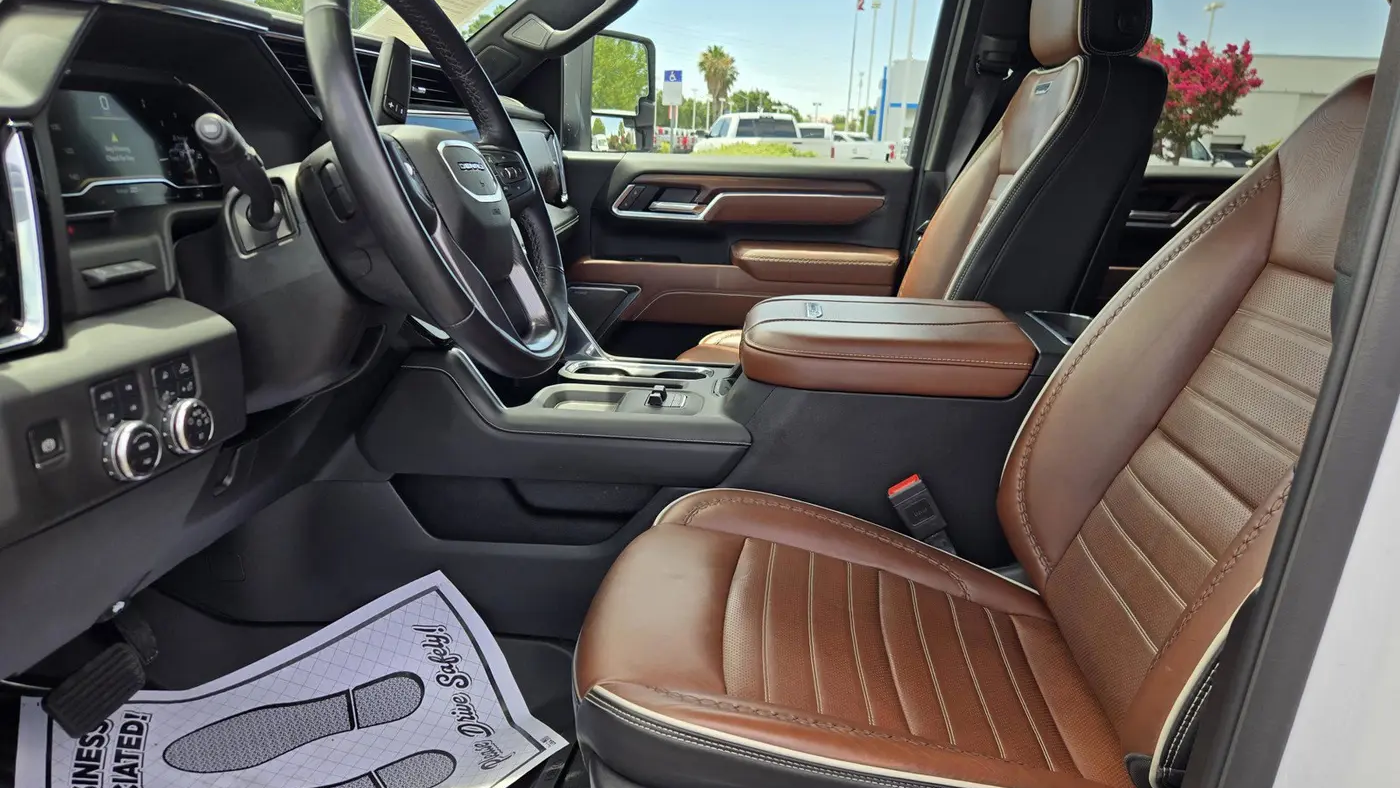 2025 GMC Sierra 3500HD Denali Ultimate