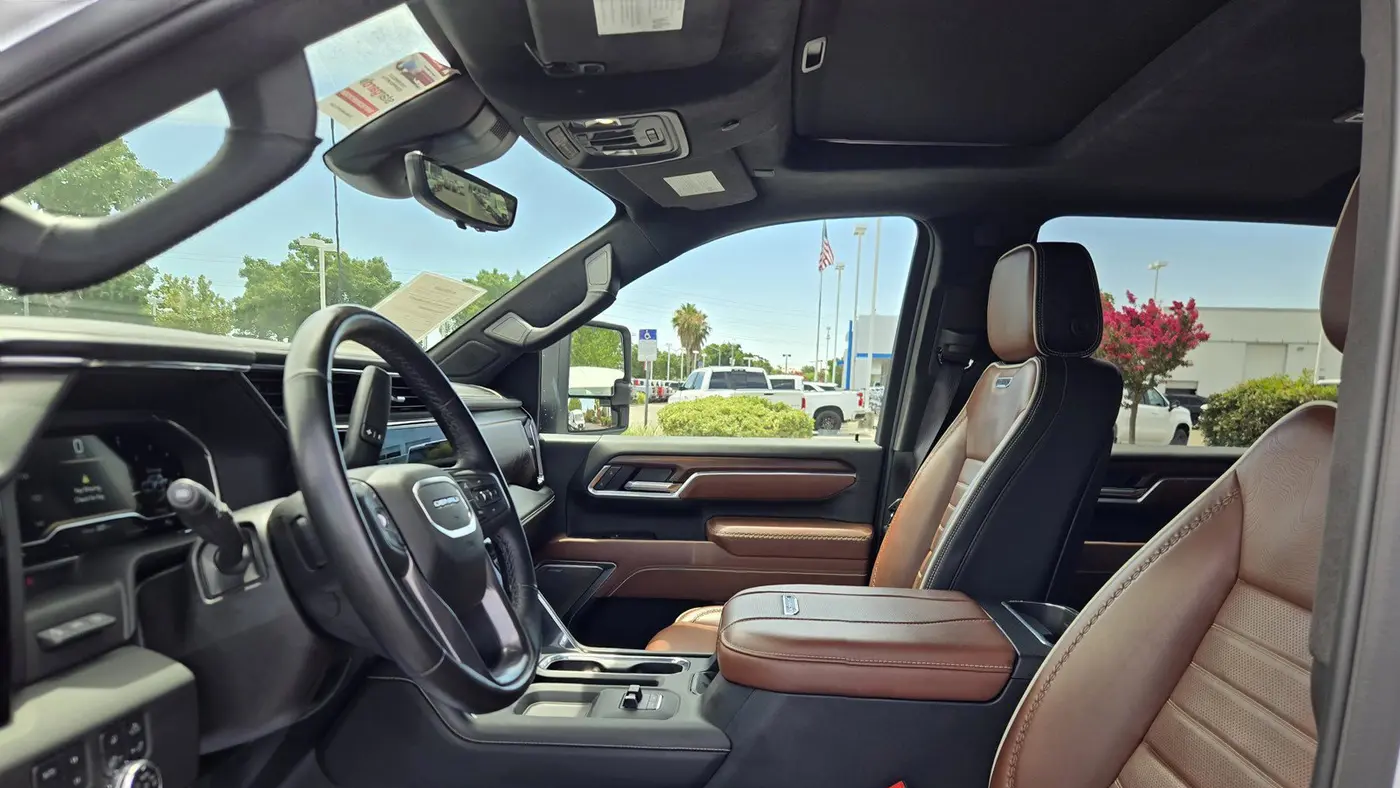 2025 GMC Sierra 3500HD Denali Ultimate
