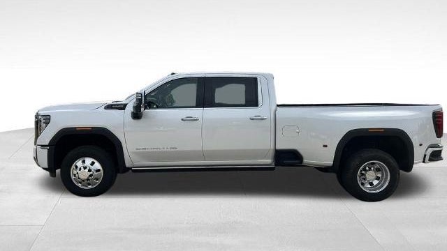 2025 GMC Sierra 3500HD Denali Ultimate