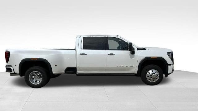 2025 GMC Sierra 3500HD Denali Ultimate