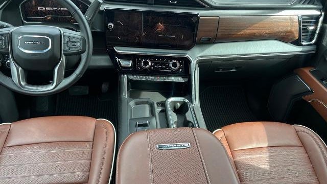2025 GMC Sierra 3500HD Denali Ultimate