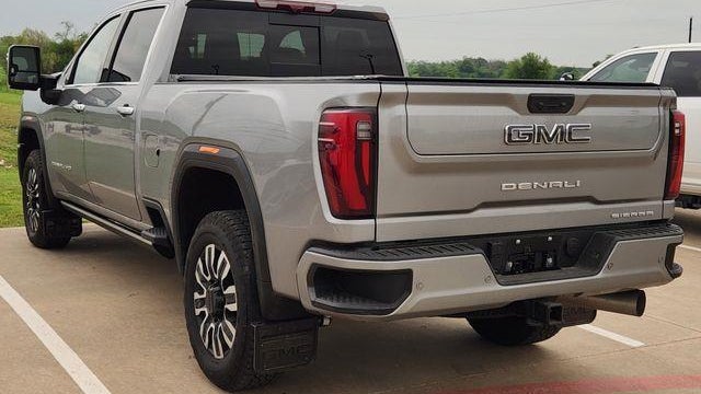 2025 GMC Sierra 3500HD Denali Ultimate