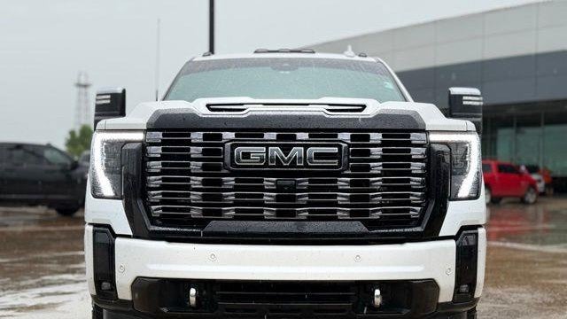 2025 GMC Sierra 3500HD Denali Ultimate