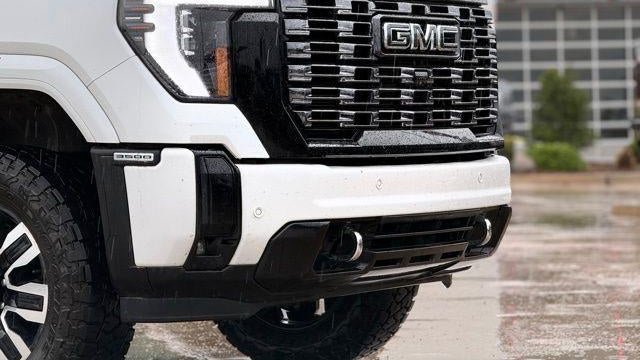 2025 GMC Sierra 3500HD Denali Ultimate
