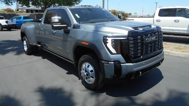 2025 GMC Sierra 3500HD Denali Ultimate