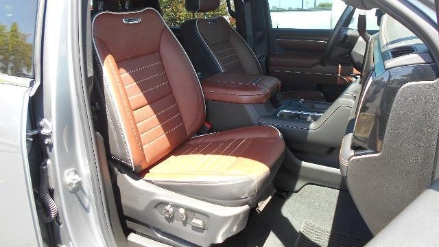 2025 GMC Sierra 3500HD Denali Ultimate