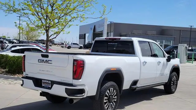 2025 GMC Sierra 3500HD Denali Ultimate