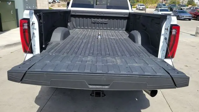 2025 GMC Sierra 3500HD Denali Ultimate