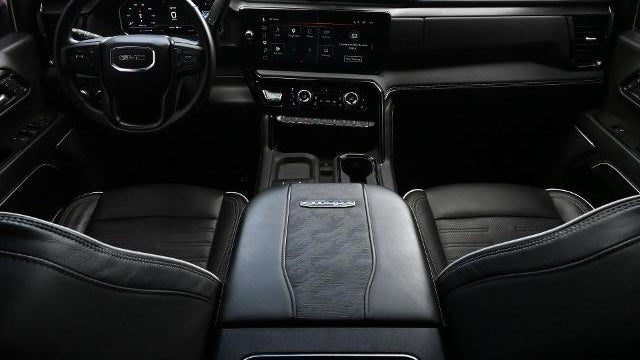 2025 GMC Sierra 2500HD AT4X