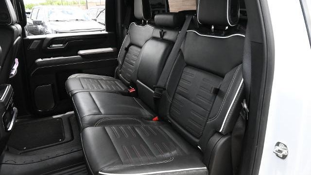 2025 GMC Sierra 2500HD AT4X