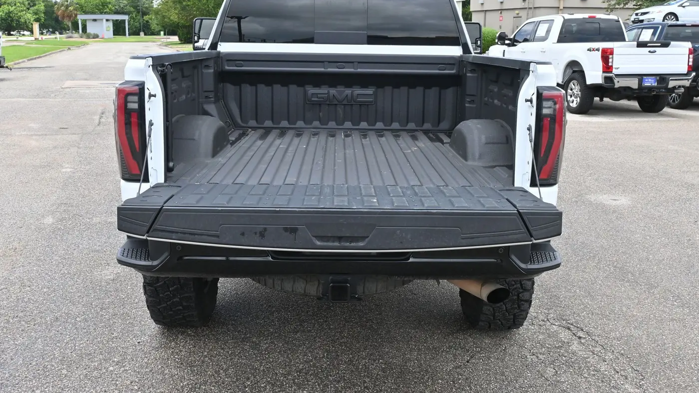 2025 GMC Sierra 2500HD AT4X