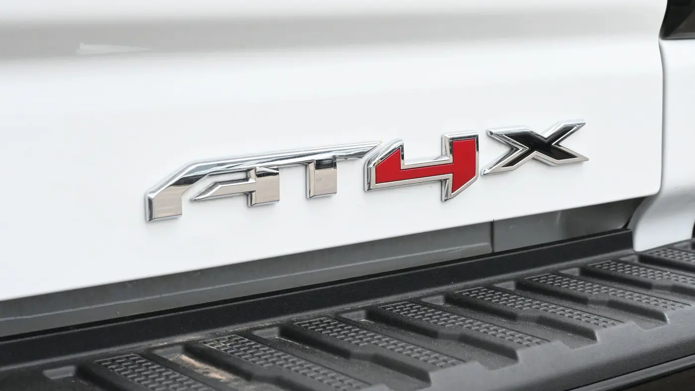 2025 GMC Sierra 2500HD AT4X