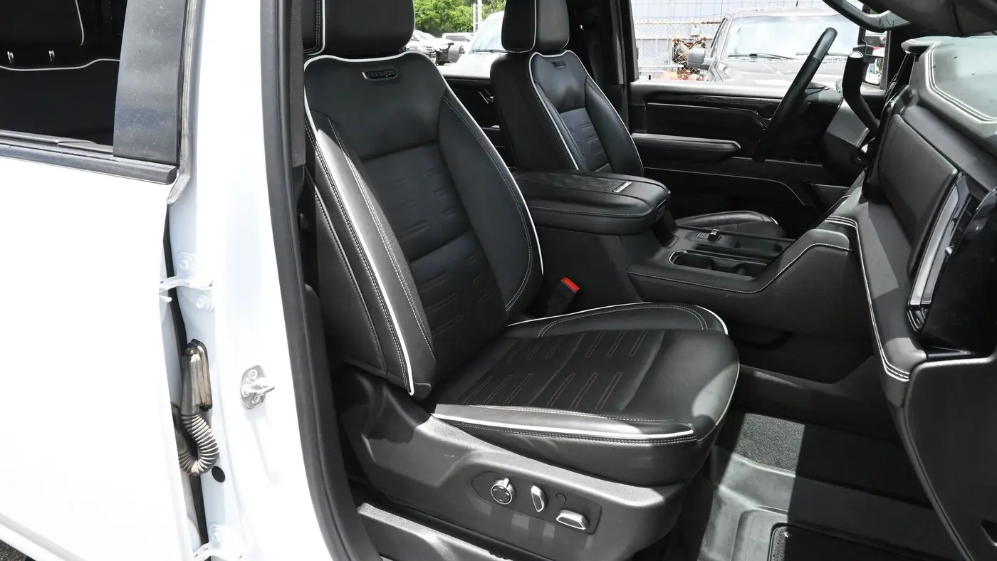 2025 GMC Sierra 2500HD AT4X