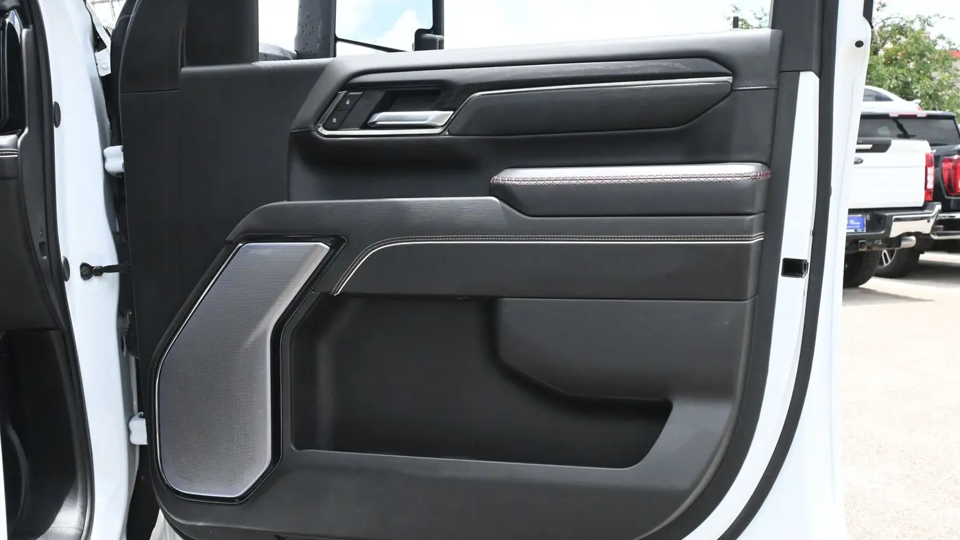 2025 GMC Sierra 2500HD AT4X