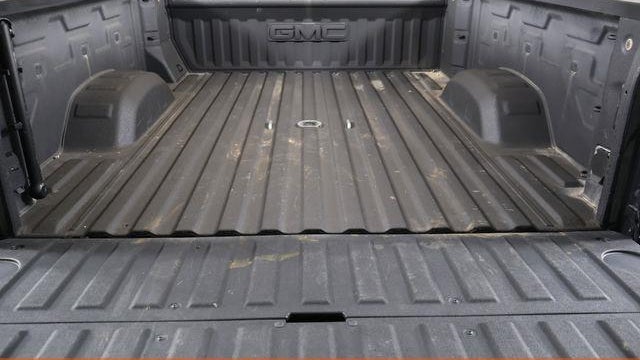 2025 GMC Sierra 2500HD AT4X