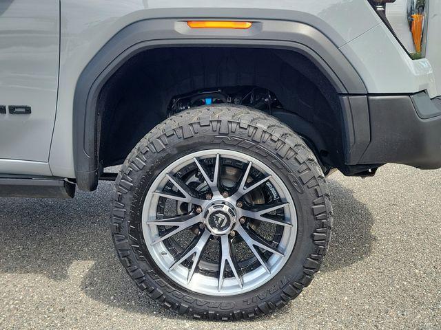2025 GMC Sierra Hd - $79,500