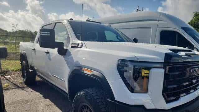 2025 GMC Sierra 2500HD AT4X