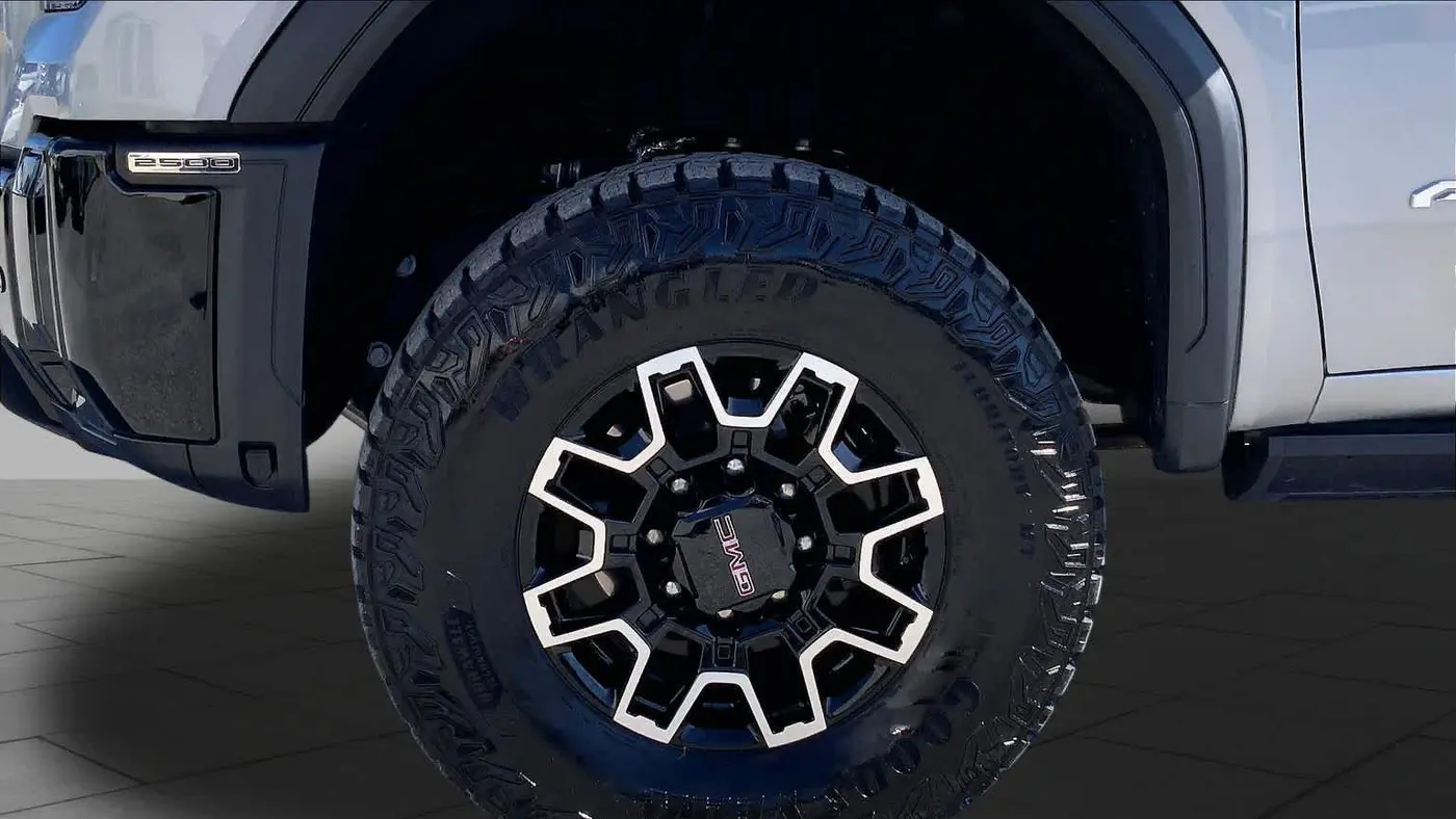2025 GMC Sierra 2500HD AT4X