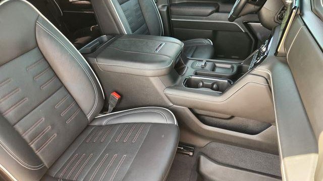 2025 GMC Sierra 2500HD AT4X