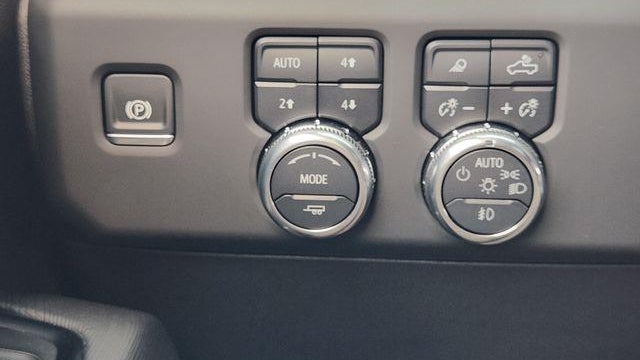 2025 GMC Sierra 2500HD AT4X
