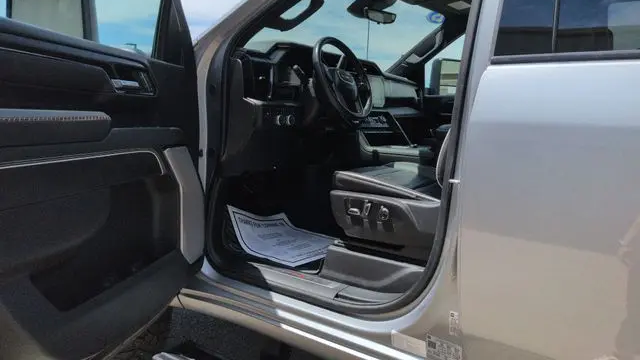 2025 GMC Sierra 2500HD AT4X
