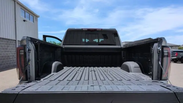 2025 GMC Sierra 2500HD AT4X