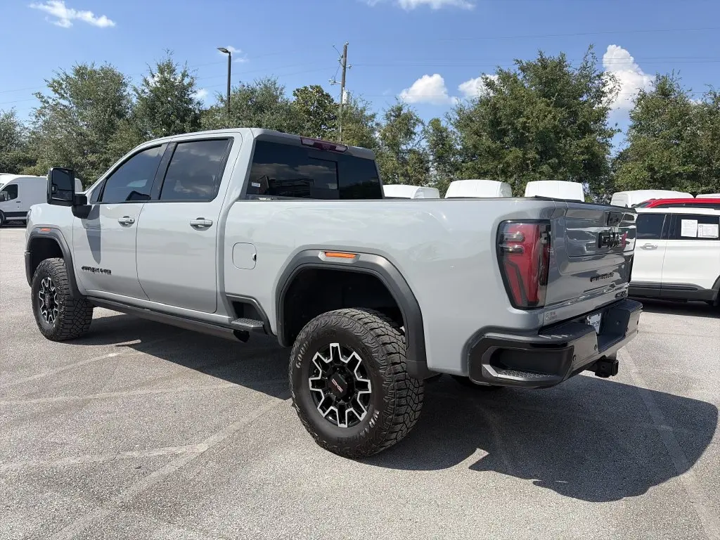 2025 GMC Sierra Hd - $80,430