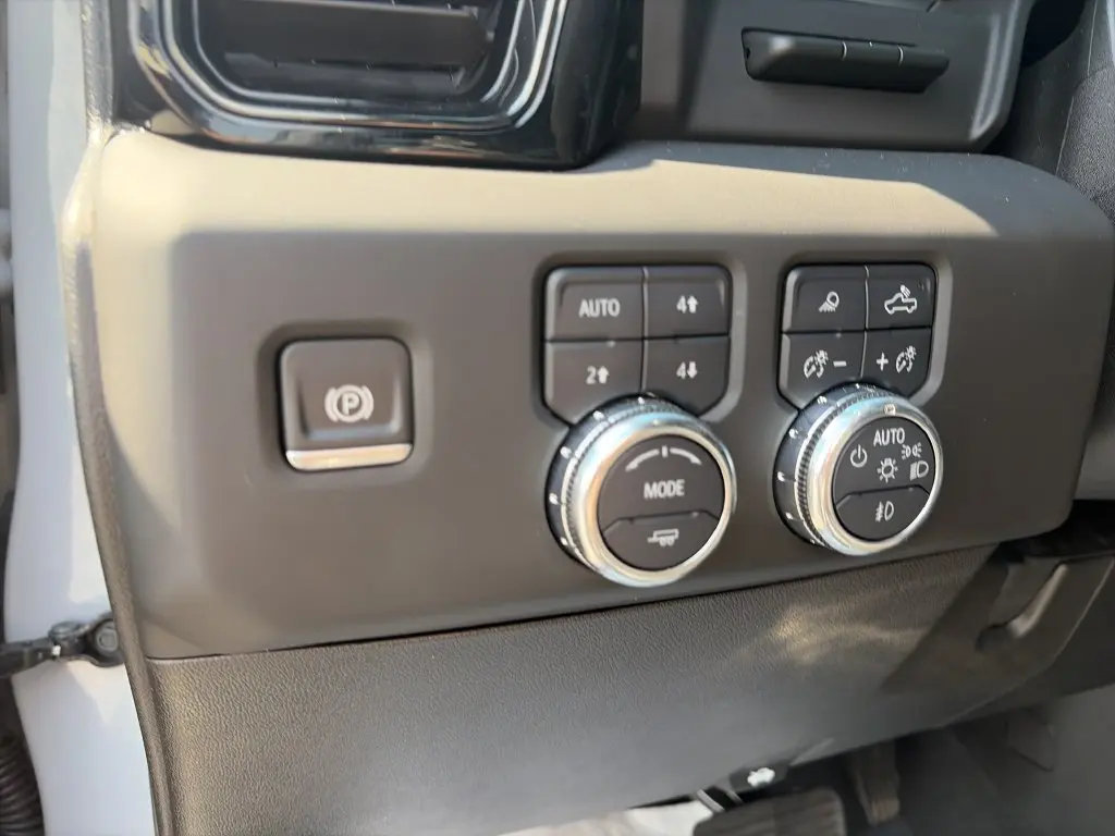 2025 GMC Sierra Hd - $80,430