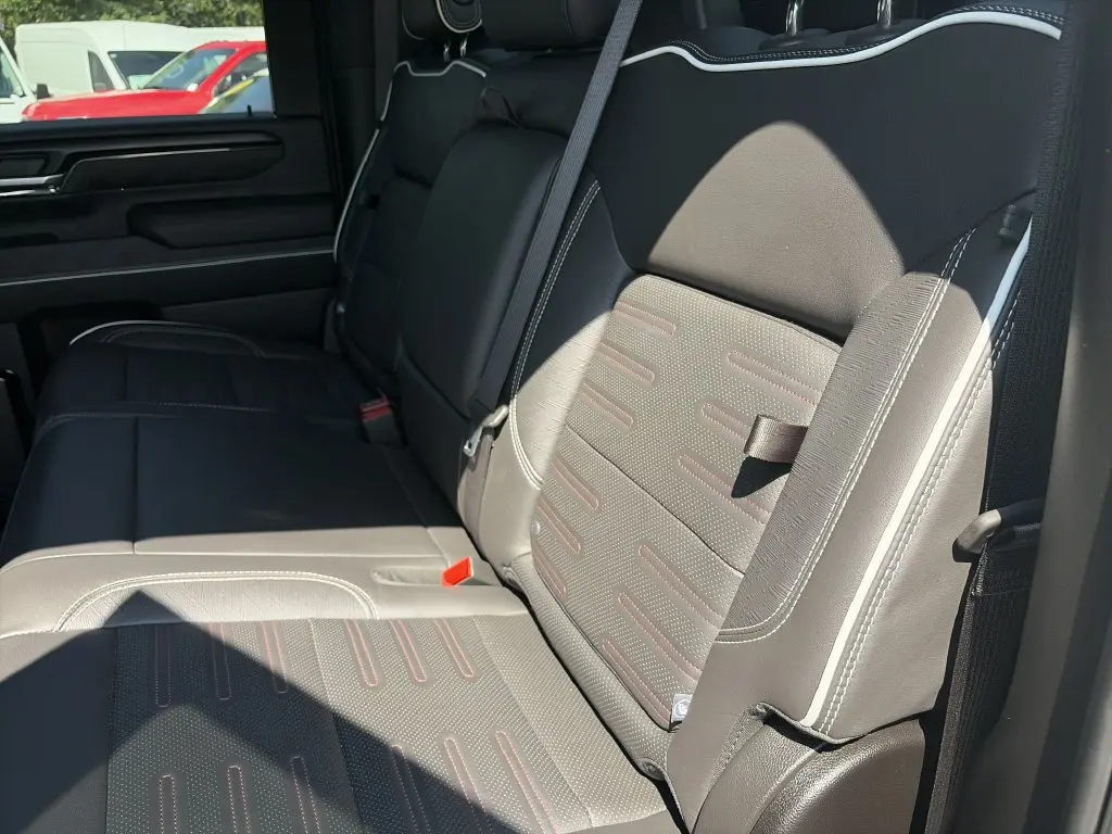 2025 GMC Sierra Hd - $80,430
