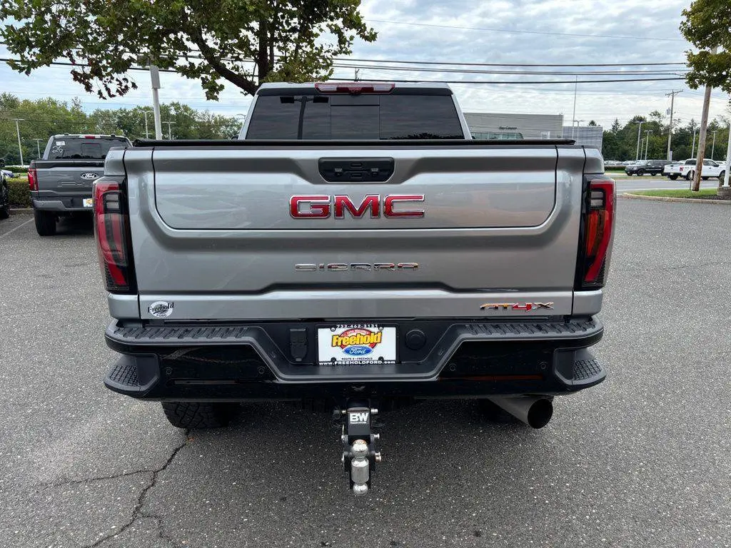 2025 GMC Sierra Hd - $72,995