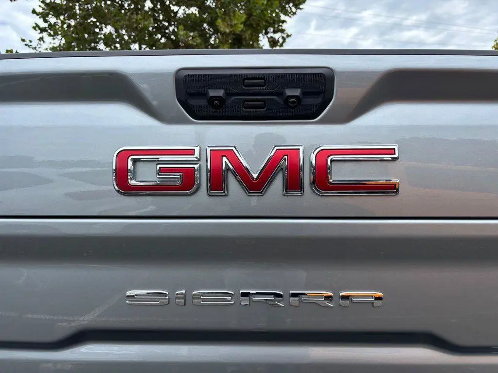 2025 GMC Sierra Hd - $72,995