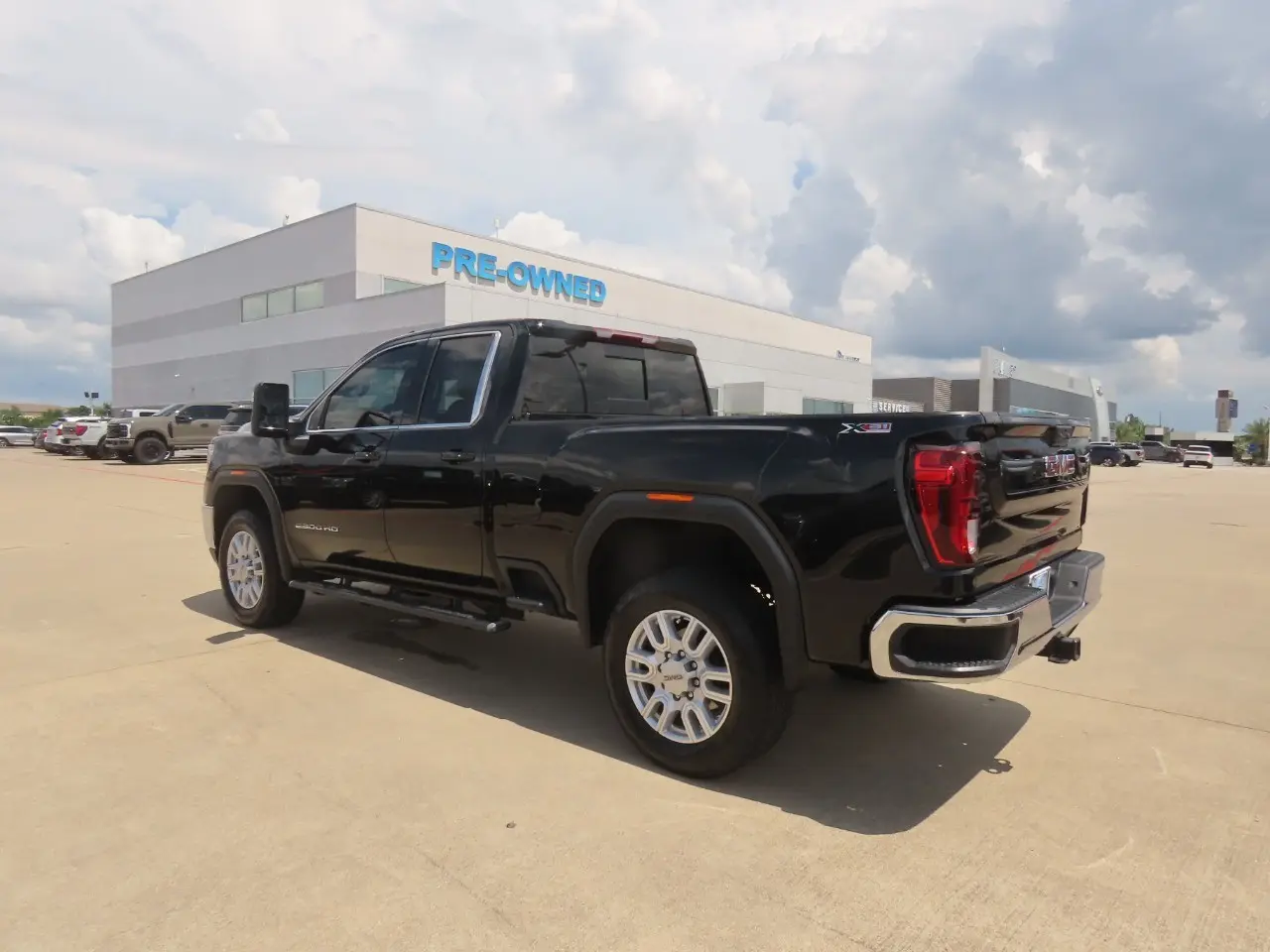 2022 GMC Sierra Hd - $41,999