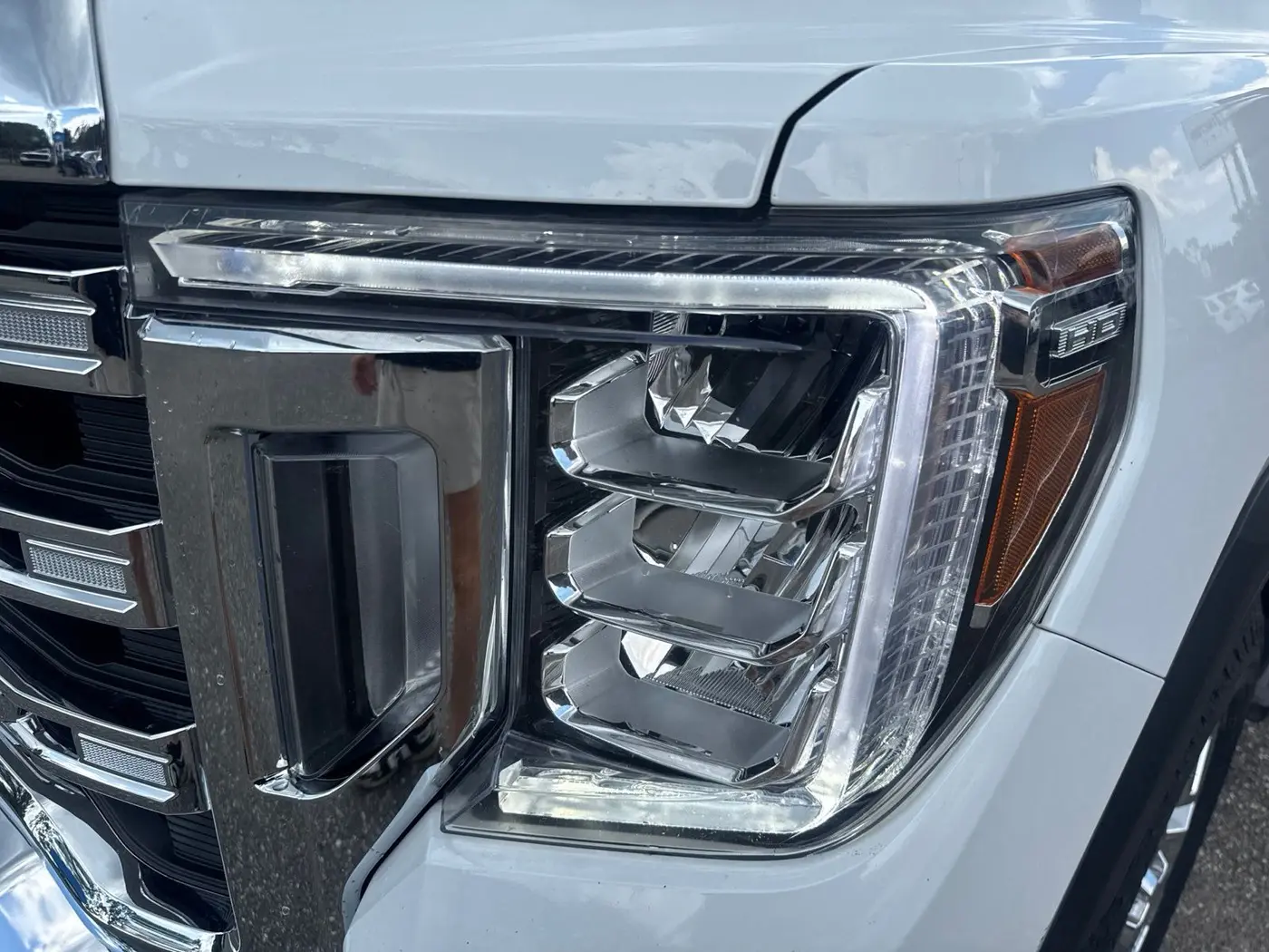 2022 GMC Sierra Hd - $35,687