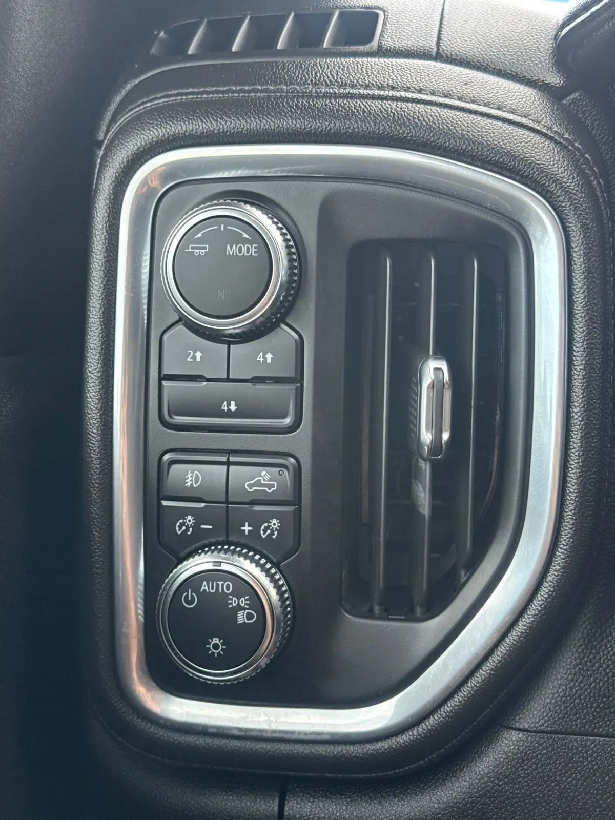2022 GMC Sierra Hd - $35,687