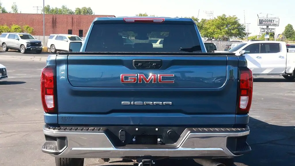 2025 GMC Sierra 2500HD Pro