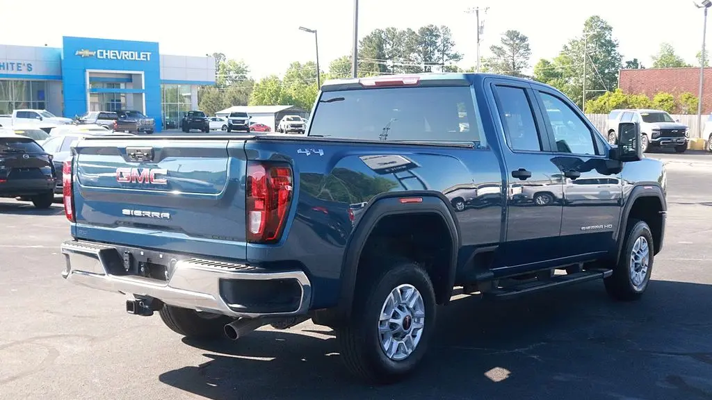 2025 GMC Sierra 2500HD Pro