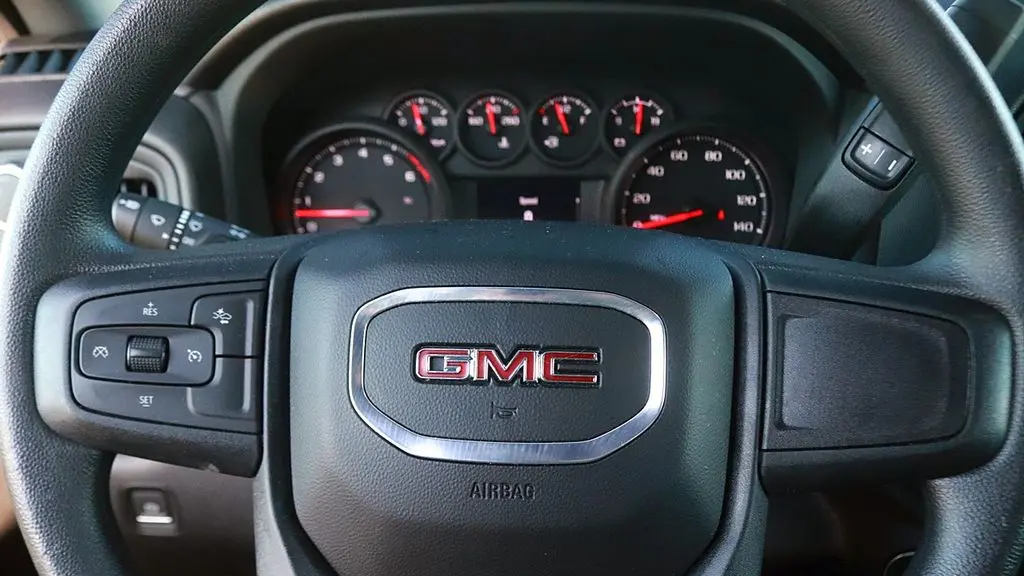 2025 GMC Sierra 2500HD Pro