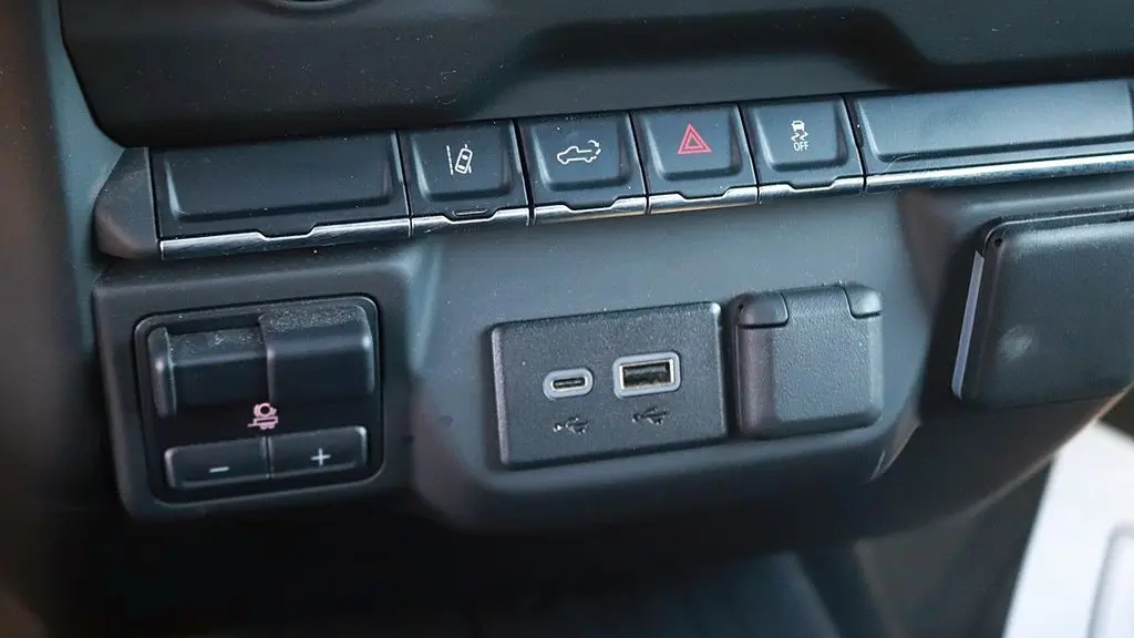 2025 GMC Sierra 2500HD Pro