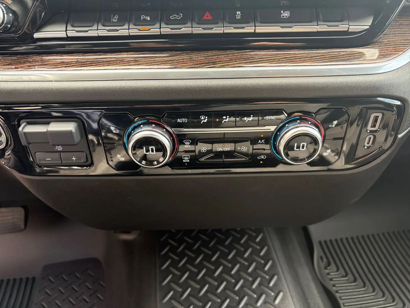 2025 GMC Sierra Hd - $53,279