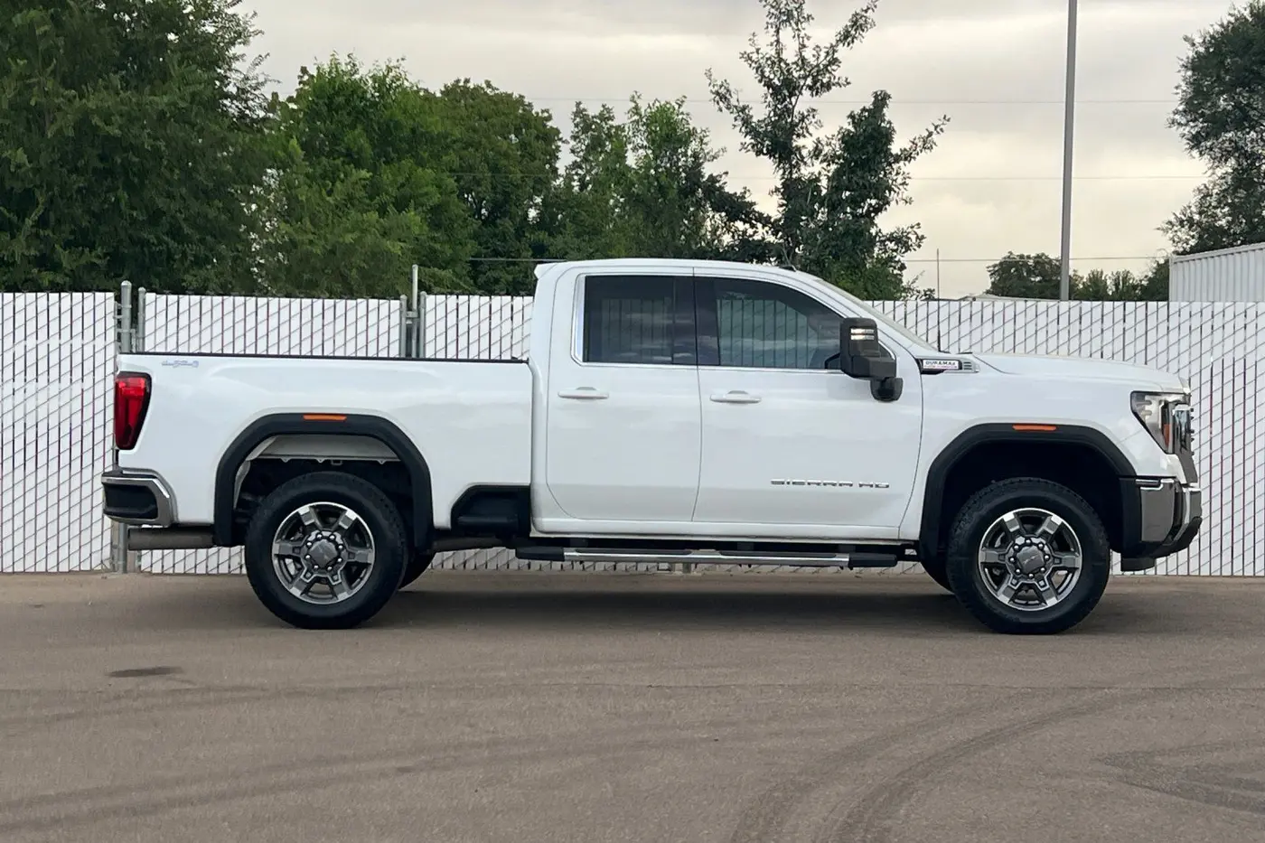 2025 GMC Sierra Hd - $59,999