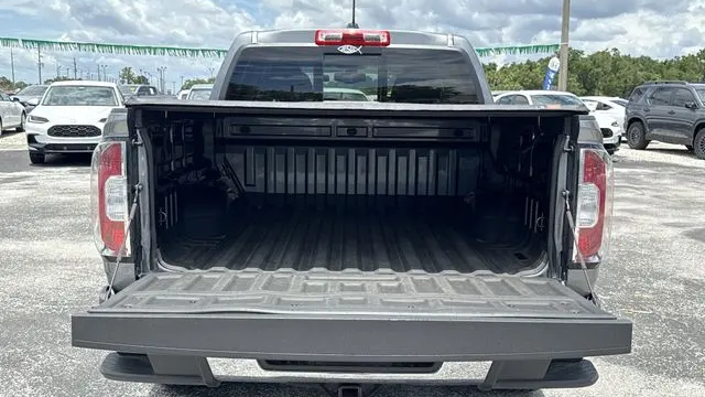 2020 GMC Canyon SLE