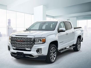 2022 GMC Canyon with Summit White Exterior