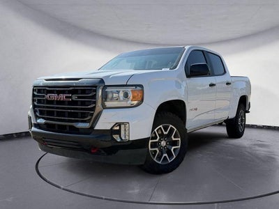 2022 GMC Canyon 4X4 AT4 4DR Crew Cab 5 FT. SB (cloth)