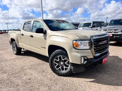 2022 GMC Canyon 4X4 AT4 4DR Crew Cab 5 FT. SB (cloth)