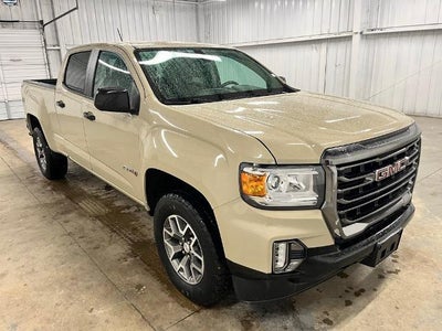 2022 GMC Canyon 4X4 AT4 4DR Crew Cab 5 FT. SB (cloth)