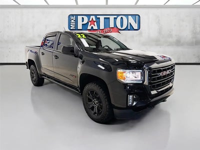 2022 GMC Canyon 4X4 AT4 4DR Crew Cab 5 FT. SB (cloth)